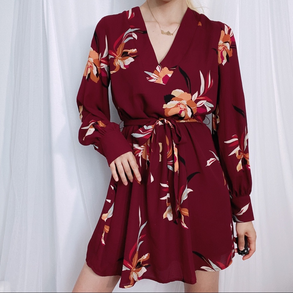 SOLD🎉Plum Floral Wrap Dress Long Sleeve Kimono - Picture 5 of 12